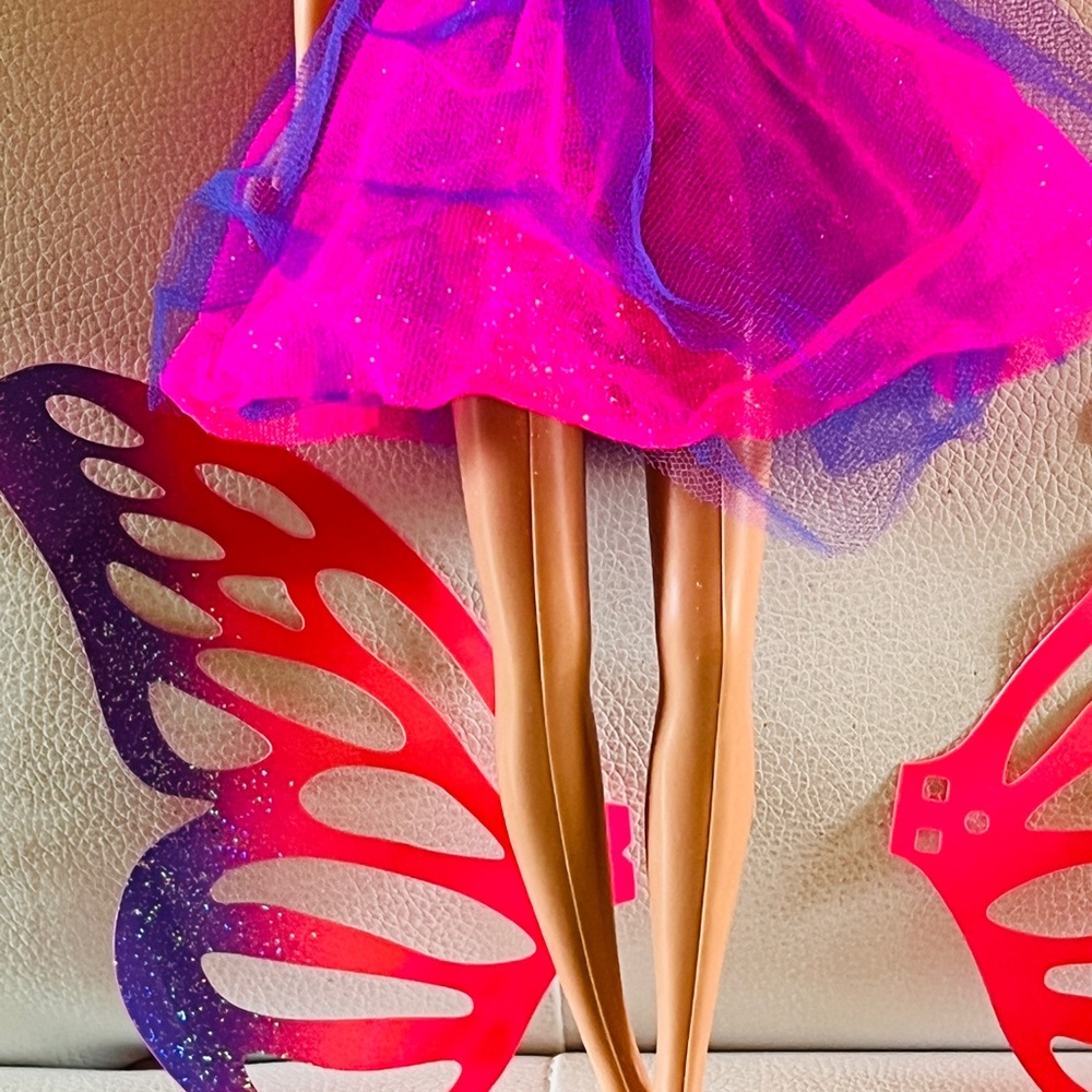 Flying bufferfly barbie - Picture 7 of 9